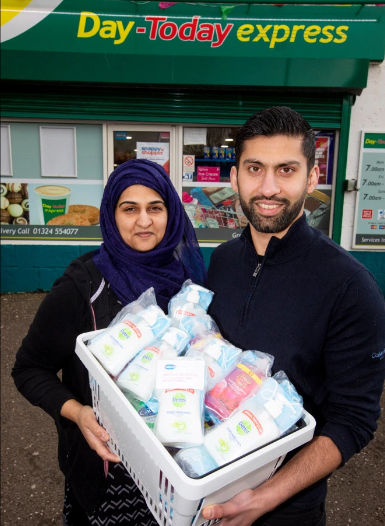 aid-muslim-couple-1.png